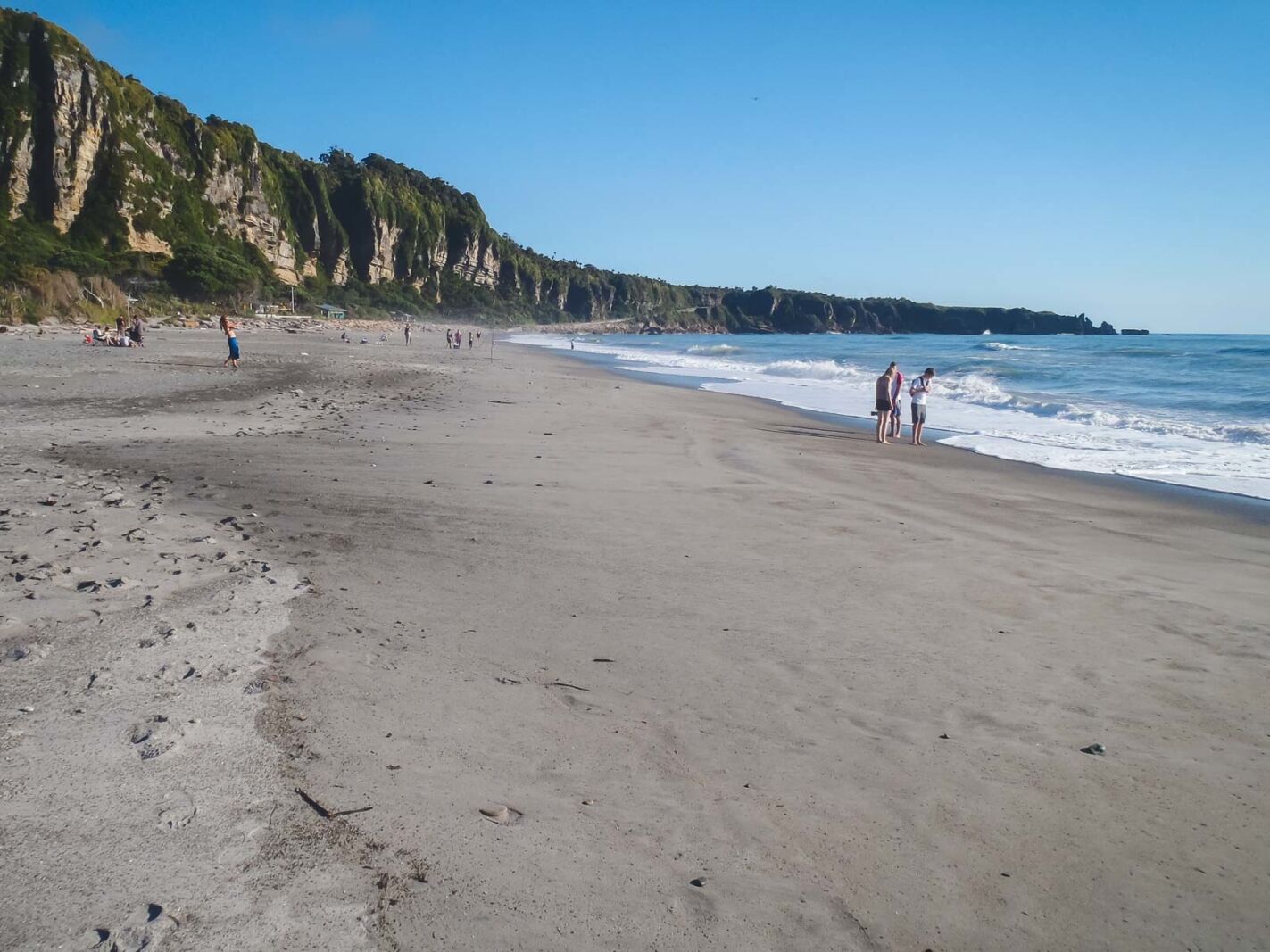 Coool things to do in New Zealand Hokitika Greenstone