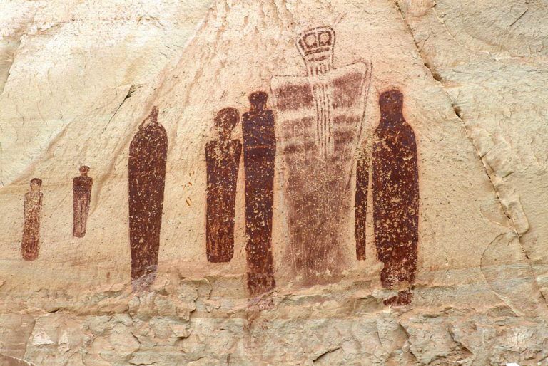 canyonlands national park hikes great gallery