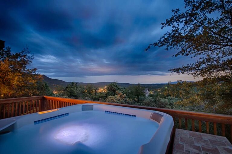 cabins in arizona hottub