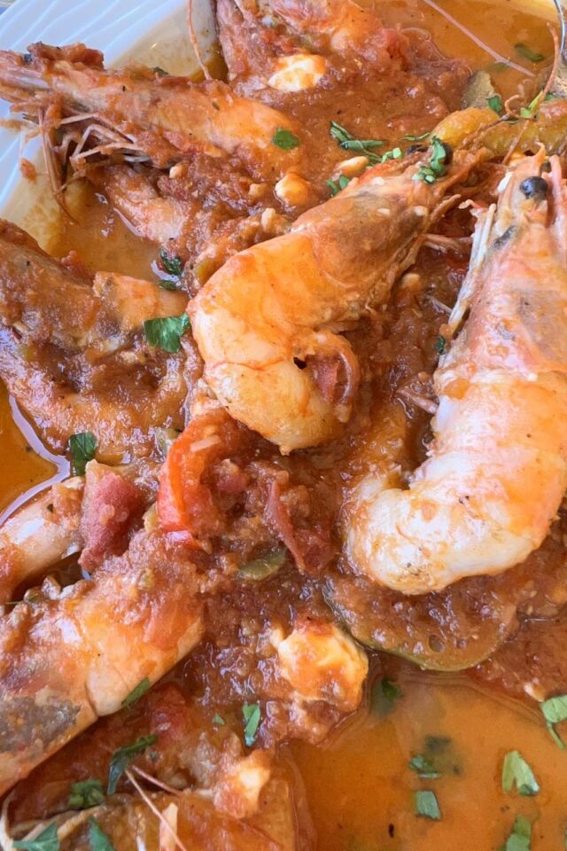 best spanish foods gambas al ajillo