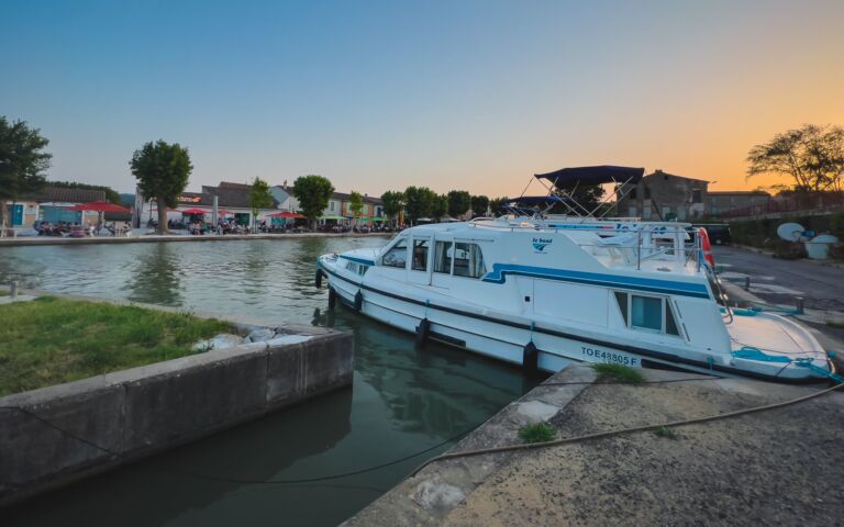 Canal du midi Choosing Boat