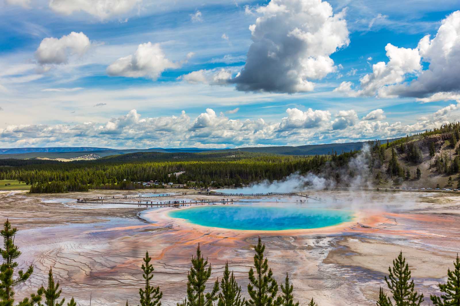 Places to Visit in Montana Yellowstone National Park