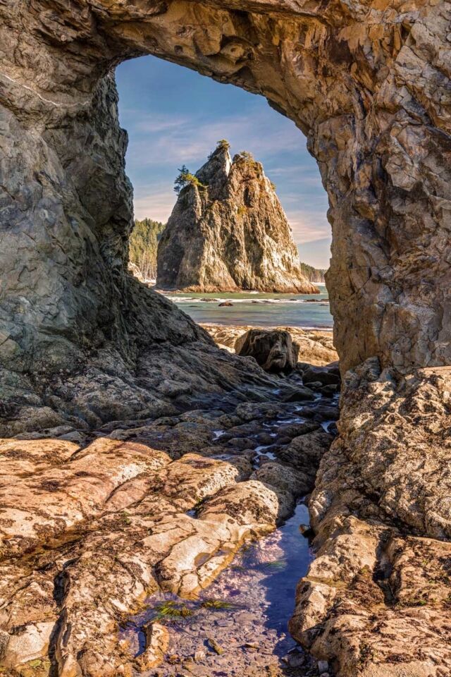 Olympic Peninsula Hole in the Wall