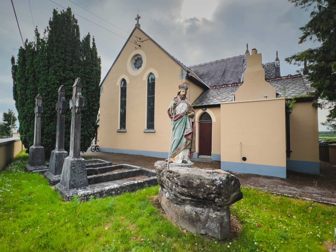Cruise on the Shannon River Whitehall Church Tarmonbarry
