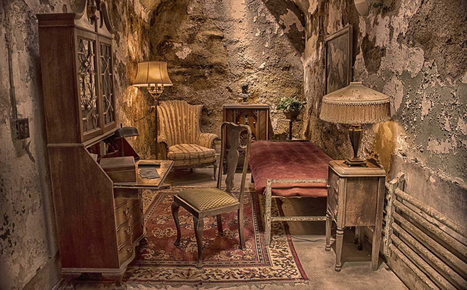 Best things to do in Philadelphia Eastern State Penitentiary