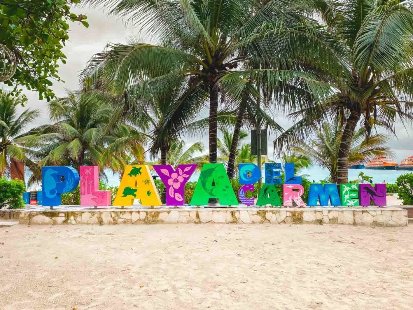work abroad in playa del carmen
