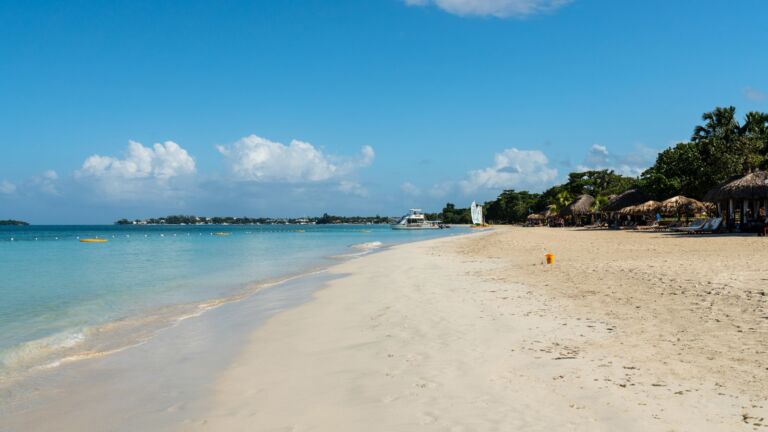 Seven Mile Beach in Jamaica