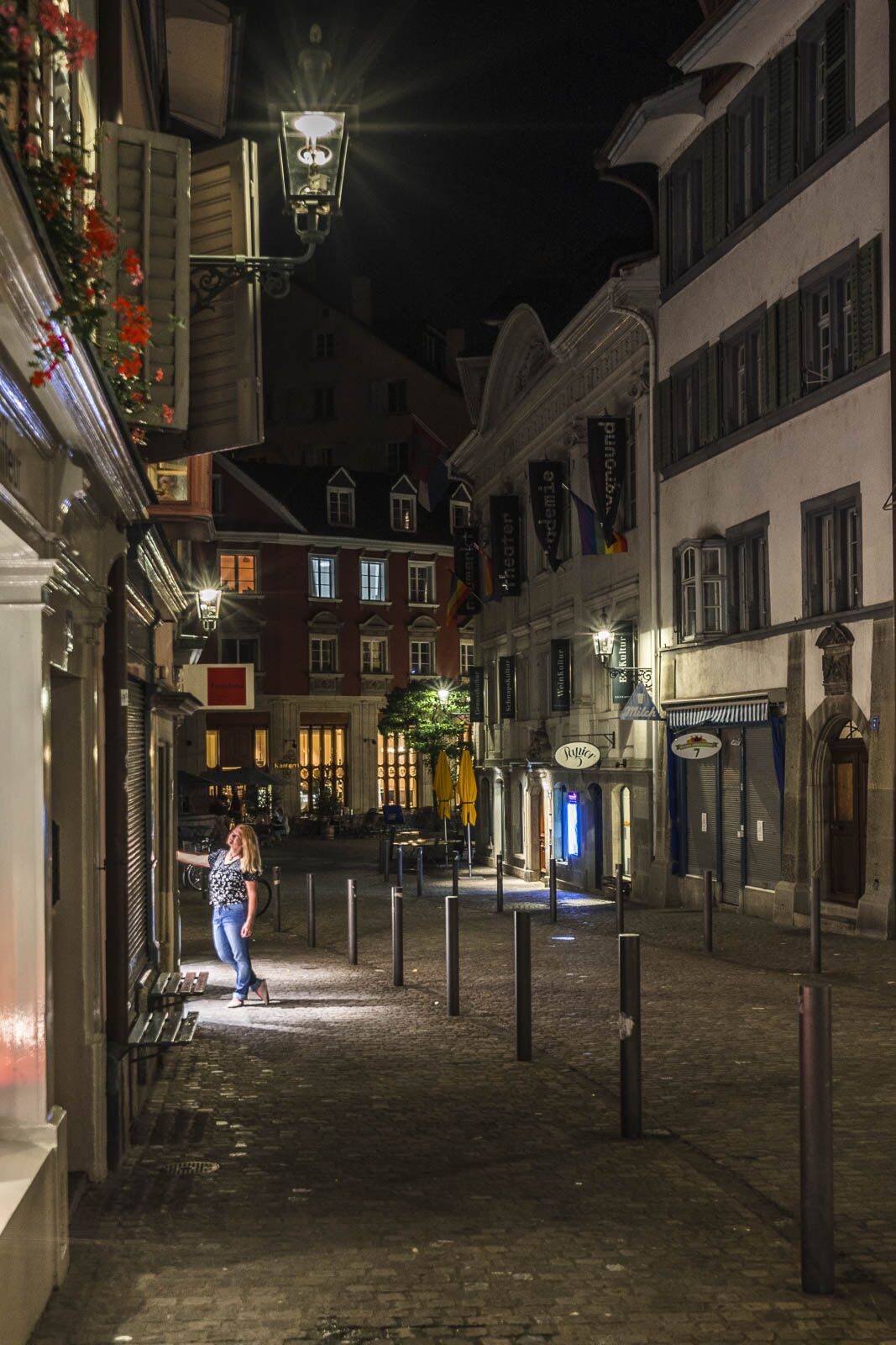 what to do in zurich old town