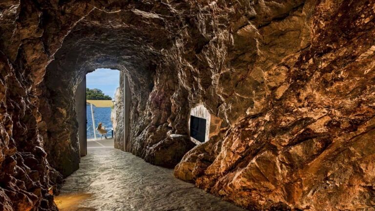 Hotels in Dubrovnik Hotel More Cave