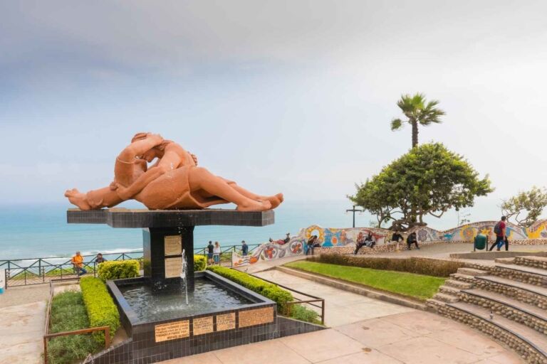 best things to do in lima peru Parque Del Amor