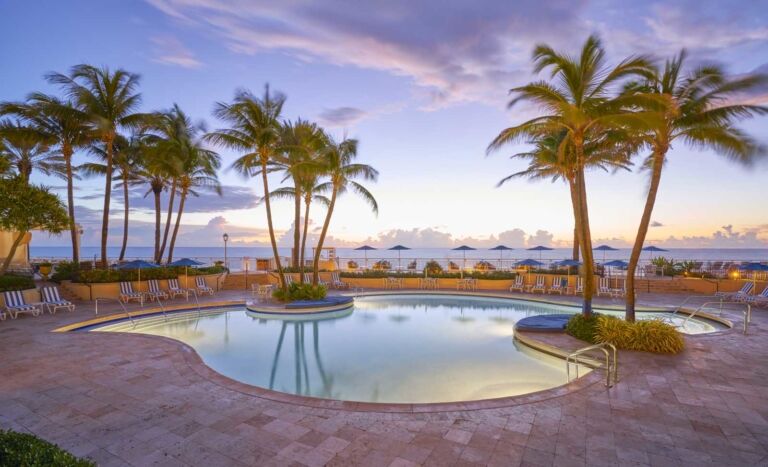 Best Beach Resorts in Florida, Eau Palm Beach Resort Pool