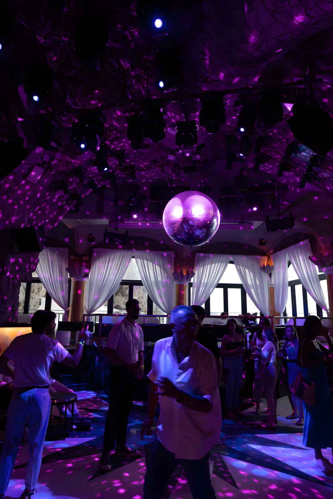 Best things to do in Positano Music on the Rocks